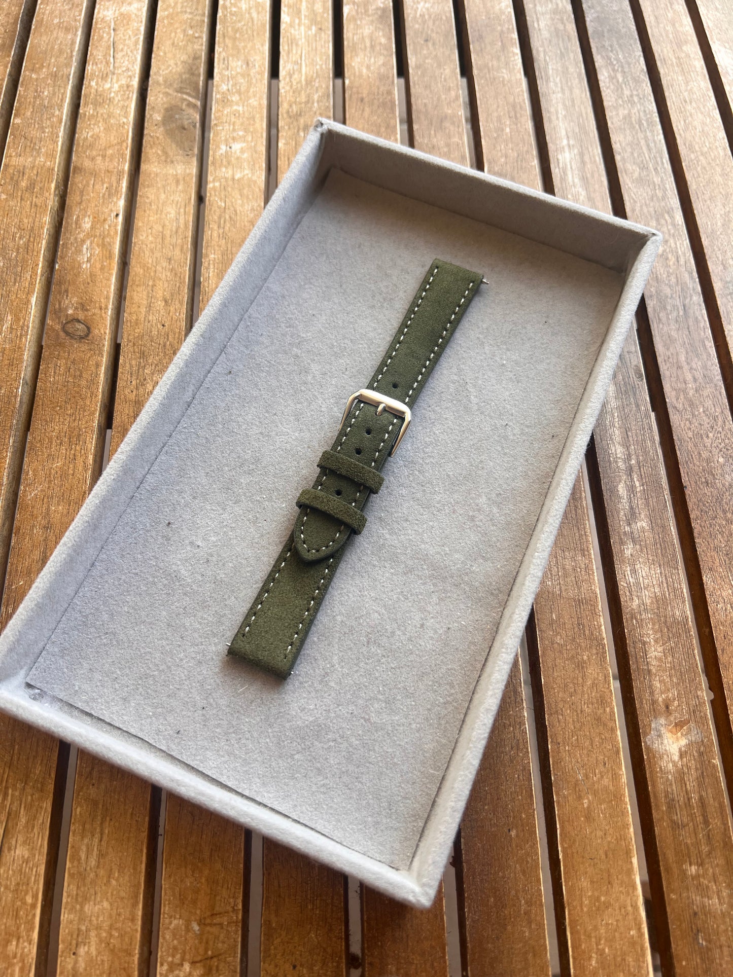 Bracelet de montre - Cuir Suédé - Coutures surpiquées - Toutes Tailles